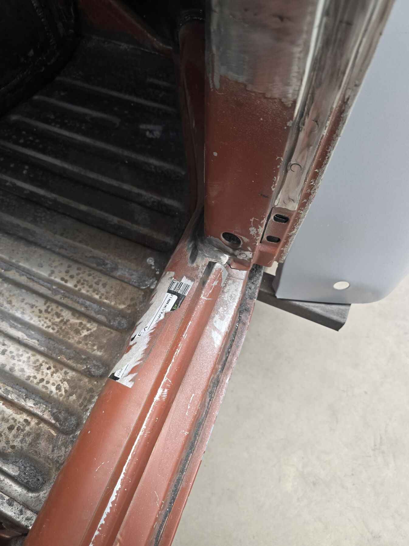 Detalhe de área comprometida do assoalho